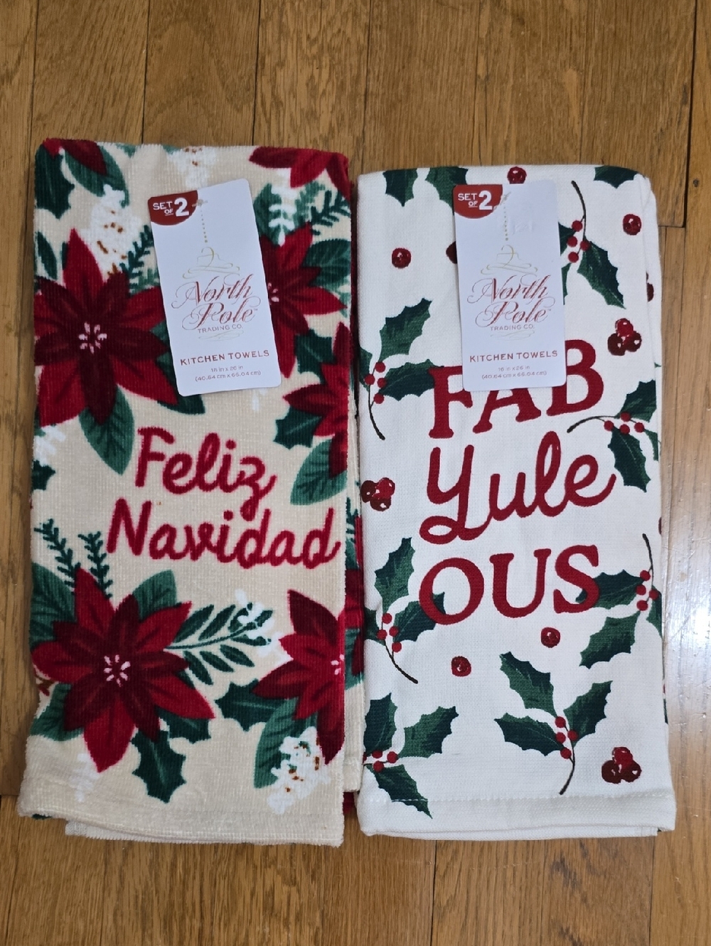 NORTH POLE TRADING CO BRAND HOLIDAY CHRISTMAS KITCHEN TOWELS BUNDLE OF 4
